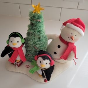 Hallmark Singing Jingle Pals Snowman & Penguins Christmas Scene - 2006